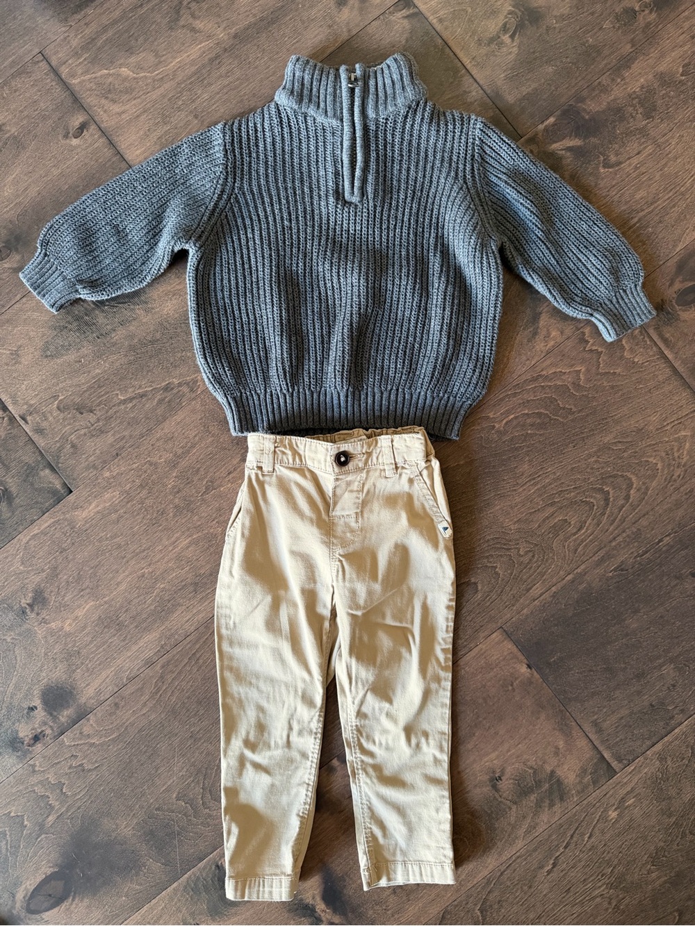 Gray Ribbed Half-Zip Sweater with Pants